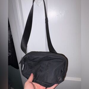 Lululemon Everywhere Belt Bag Black